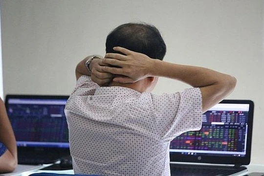 Giả mạo công văn của HoSE, một cá nhân bị xử phạt 15 triệu đồng 