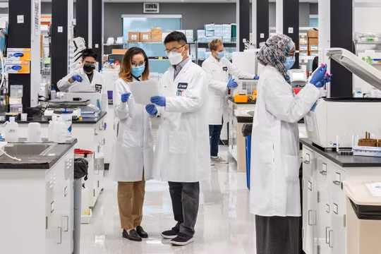 Vingroup nhận chuyển giao độc quyền công nghệ sản xuất vaccine mRNA phòng Covid-19 từ Arcturus Therapeutics (Mỹ)