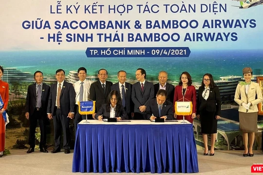 Toàn cảnh buổi lễ ký kết hợp tác toàn diện giữa Sacombank và Bamboo Airways - hệ sinh thái Bamboo Airways