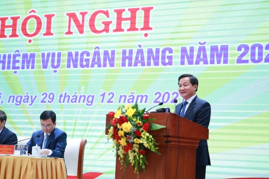 Phó Thủ tướng Lê Minh Khái phát biểu tại Hội nghị triển khai nhiệm vụ ngân hàng năm 2022 (Ảnh: VGP)