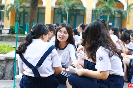 Thí sinh tham dự kỳ thi tuyển sinh vào lớp 10 tại TP.HCM