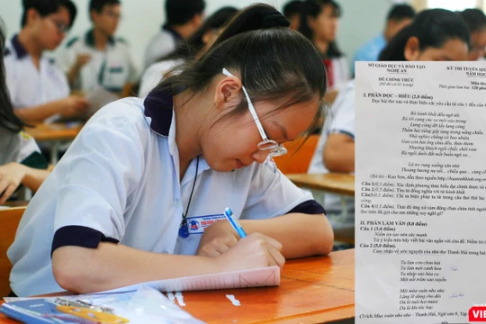 Học sinh tham gia kỳ thi tuyển sinh vào lớp 10