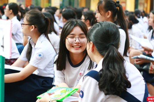 Thí sinh dự thi tuyển sinh vào lớp 10 tại TP.HCM