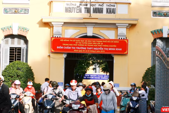 Trường THPT Nguyễn Thị Minh Khai là hội đồng chấm môn Toán và Ngữ văn tại TP.HCM
