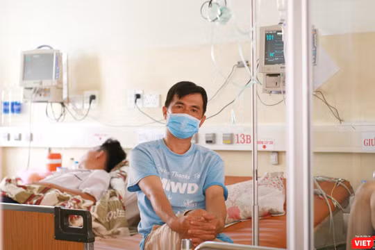 Tránh để bệnh nhân sốt xuất huyết nằm la liệt, người bệnh nặng nằm chung với người mới bị bệnh