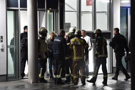 Cảnh sát ngay lập tức có mặt tại hiện trường vụ án (Ảnh: CNN)