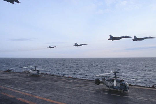 Chiến đấu cơ Nga xuất kích từ tàu sân bay Đô đốc Kuznetsov