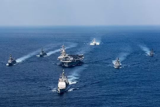 Cụm tác chiến tàu sân bay Carl Vinson trên đường tới bán đảo Triều Tiên năm 2017