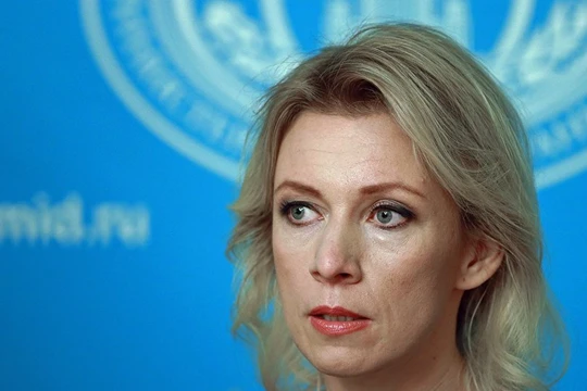 Bà Zakharova