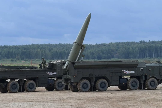 Tổ hợp tên lửa Iskander của Nga