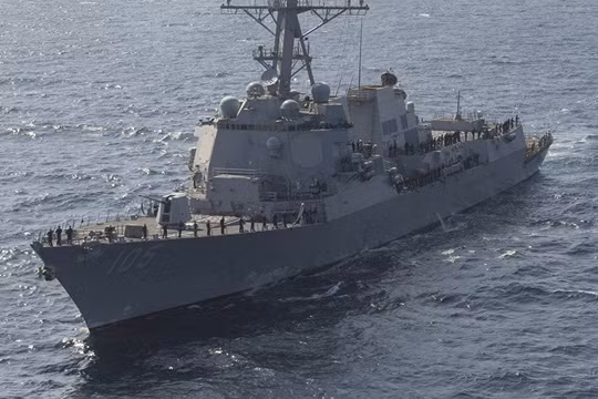 Chiến hạm Mỹ đã lần đầu tiên thực hiện tuần tra tự do hàng hải ở Biển Đông dưới thời tổng thống Donald Trump