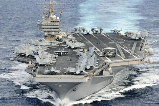 Siêu tàu sân bay Ford thử nghiệm trên biển