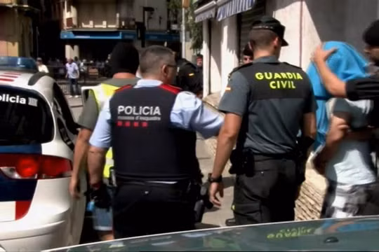 Tây Ban Nhà là quốc gia châu Âu mới nhất rung chuyển bởi các vụ tấn công khủng bố của IS