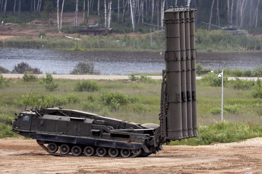 Nga tức tốc cấp S-300 cho Syria sau vụ máy bay trinh sát IL-20 bị giăng bẫy bắn hạ thảm khốc