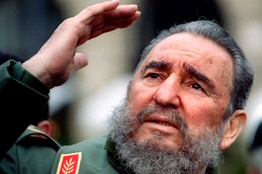 Lãnh tụ Fidel Castro