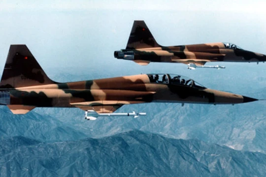 Chiến đấu cơ F-5