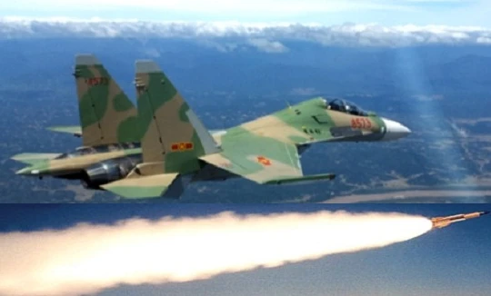 Chiến đấu cơ Su-30MK2 của không quân Việt Nam được trang bị rất mạnh