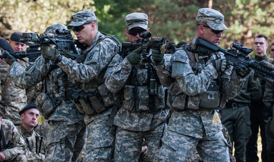 Cố vấn Mỹ huấn luyện binh sĩ Ukraine