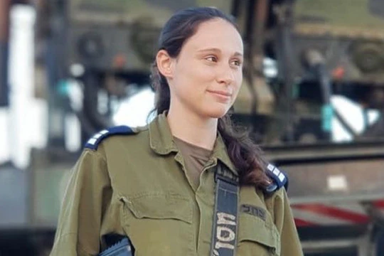 Nữ đại úy quân đội Israel Or Naaman