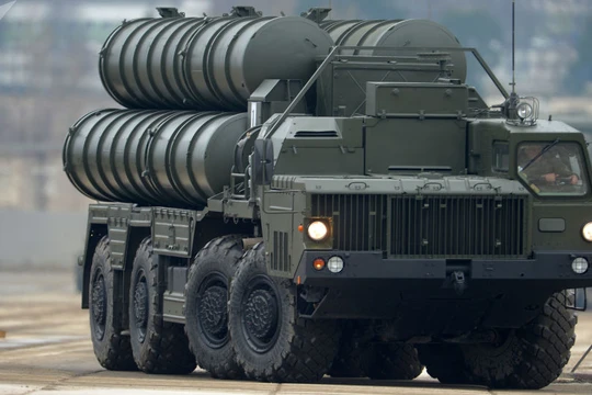Hệ thống tên lửa S-400 của Nga được nhiều nước quan tâm