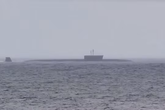 Tàu ngầm hạt nhân chiến lược Yuri Dolgoruky đã bắn thử thành công tên lửa đạn đạo liên lục địa Bulava.