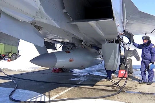 Tên lửa Kinzhal được lắp trên tiêm kích đánh chặn tầm xa Mig-31