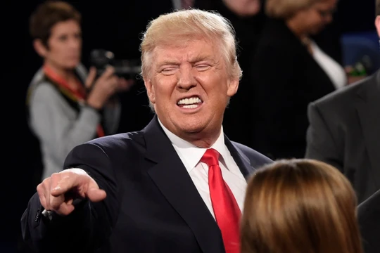 Ông Donald Trump đã gây ra một cơn động đất chính trị và cả thế giới đang chờ đợi những bước đi sắp tới của tân tổng thống Mỹ