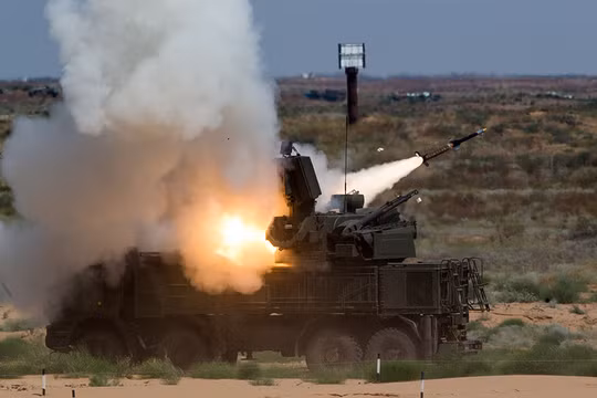 Hệ thống Pantsir khai hỏa bắn hạ mục tiêu