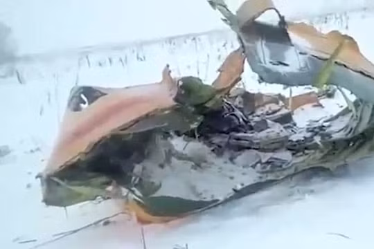 Mảnh vỡ của chiếc AN-148 gặp nạn