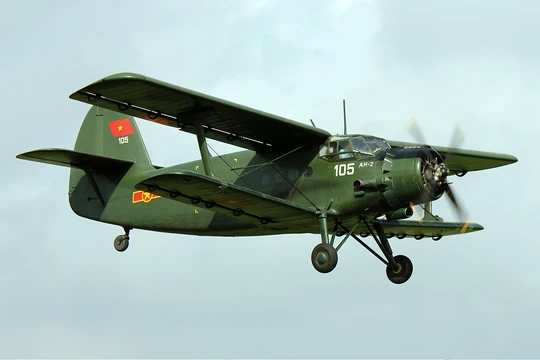 Máy bay AN-2 của không quân Việt Nam