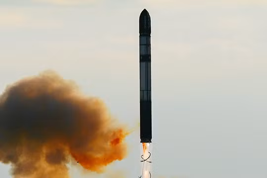 Tên lửa đạn đạo hạt nhân Sarmat khai hỏa