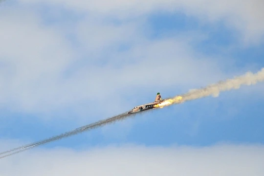 Chiến đấu cơ Nga tấn công diệt mục tiêu trên chiến trường Syria