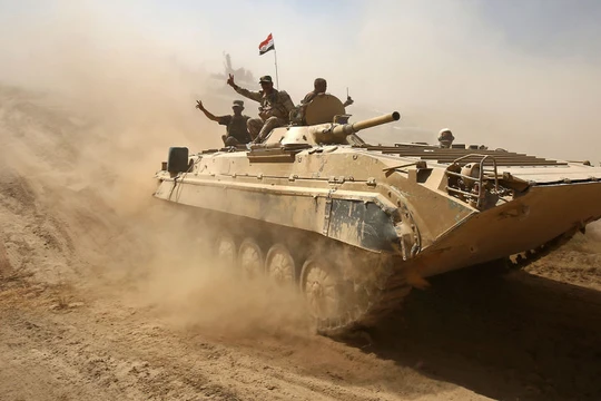 IS chưa sụp đổ hoàn toàn nhưng Iraq và người Kurd đã nổ ra xung đột vũ trang