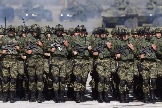 Binh sĩ quân đội Serbia