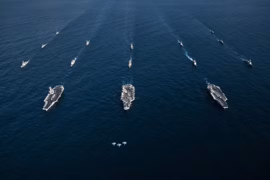 Cụm tác chiến tàu sân bay USS Theodore Roosevelt của hải quân Mỹ