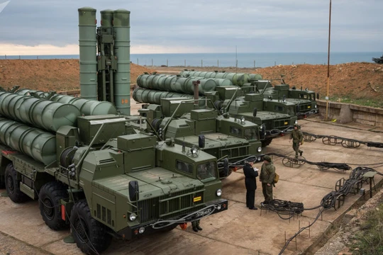 Tên lửa S-400 của Nga