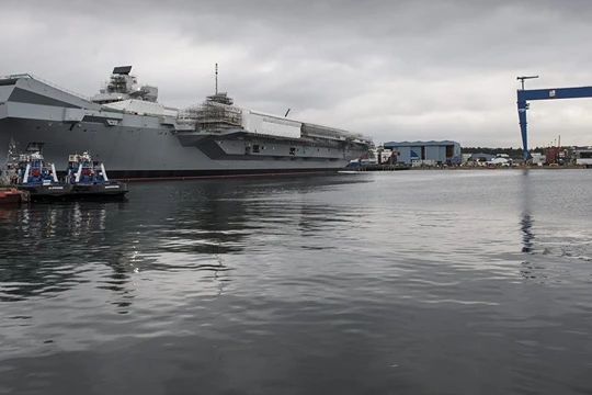 Tàu sân bay mới hạ thủy của hải quân Anh