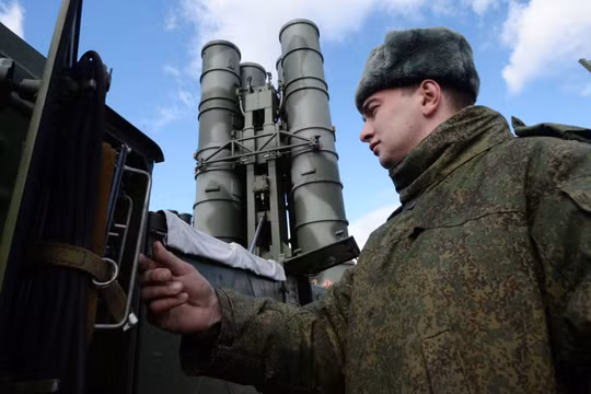 Hệ thống tên lửa đáng sợ S-400 của Nga đã có mặt tại chiến trường Syria