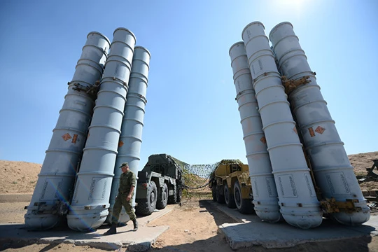 Tên lửa S-400 của Nga