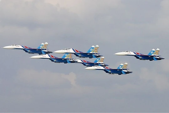 Phi đội Su-27 Tráng sĩ Nga nổi tiếng