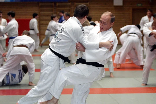 Ông Putin là một cao thủ thực thụ theo cả nghĩa đen và nghĩa bóng