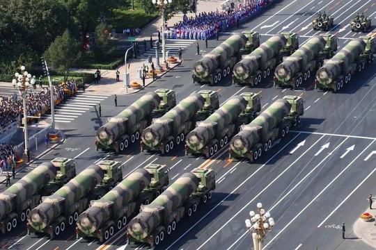 Dàn tên lửa của Trung Quốc trong lễ duyệt binh