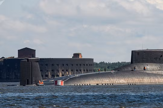 Tàu ngầm hạt nhân khổng lồ Akula của hải quân Nga