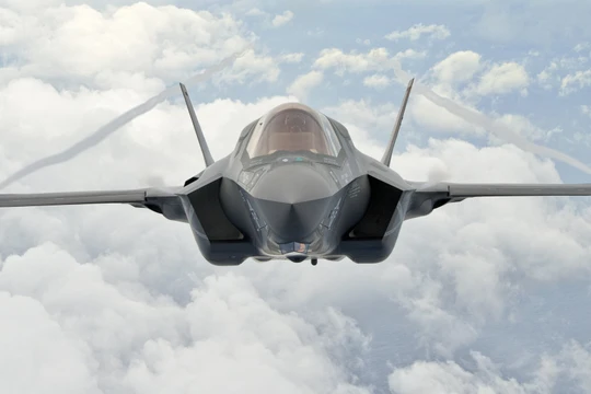 Các chiến đấu cơ tàng hình như F-35, F-22 của Mỹ không an toàn trước sát thủ của Nga