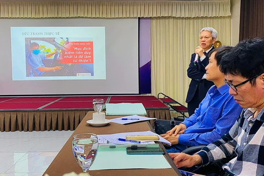 TS Nguyễn Sĩ Dũng dùng ảnh ông Đoàn Ngọc Hải minh họa cho bài trình bày