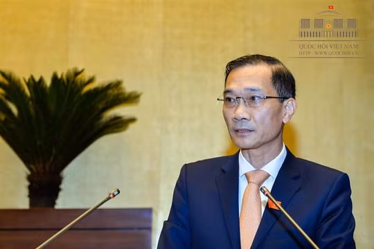 Chủ nhiệm Ủy ban Kinh tế của Quốc hội Vũ Hồng Thanh trình bày Báo cáo giải trình, tiếp thu và chỉnh lý dự án Luật (Nguồn: Quochoi)