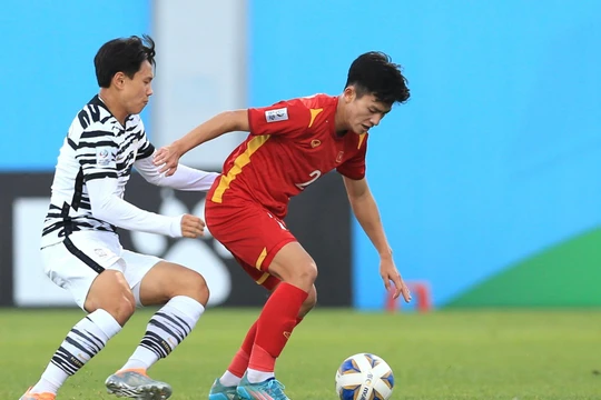 Phan Tuấn Tài thi đấu nổi bật ở U23 Việt Nam