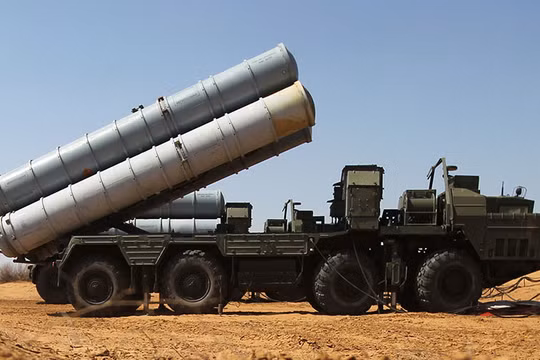 Hệ thống tên lửa S-300.