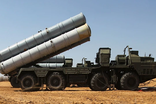 Hệ thống tên lửa S-300.