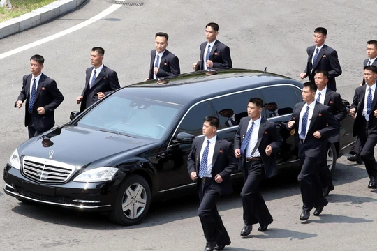 Vệ sĩ của ông Kim.